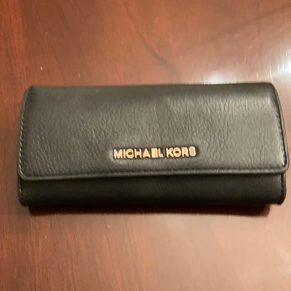 Michael Kors wallet